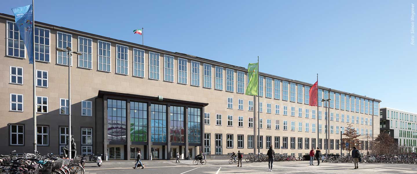 Hauptgebäude