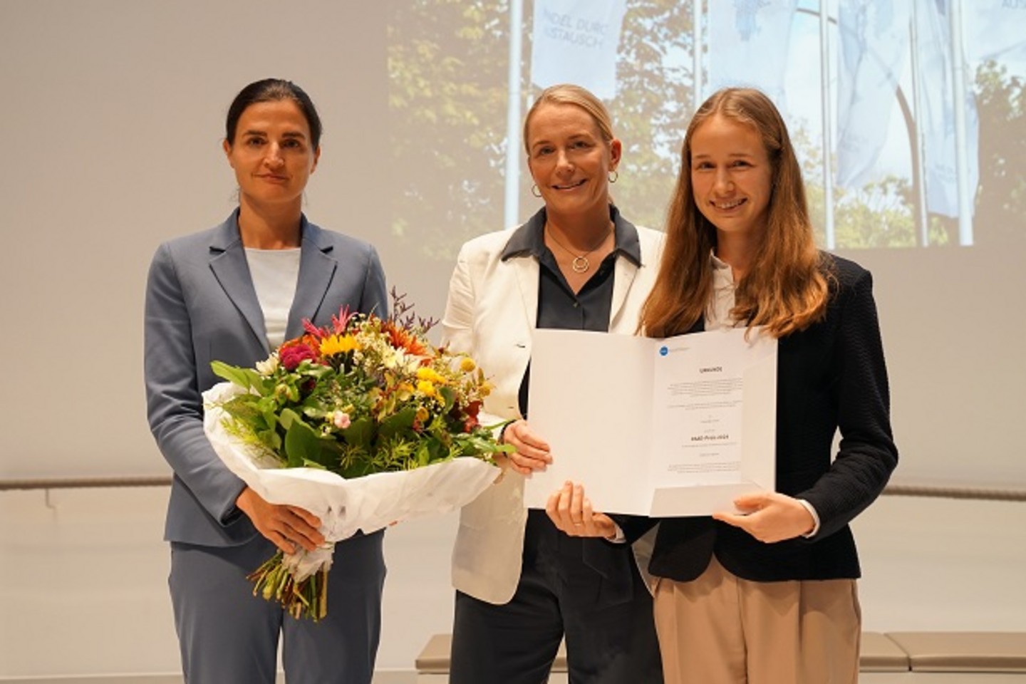 Verleihung des DAAD-Preises 2024 der Universität zu Köln an Frau Ekaterina Loginova 