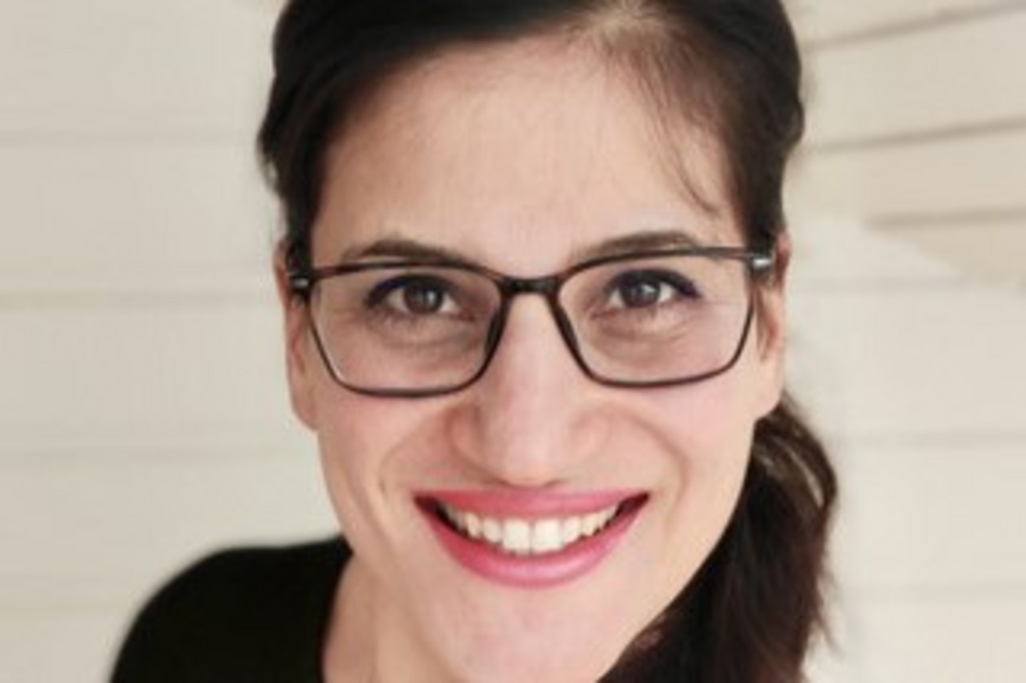Dr. Amina Hallab